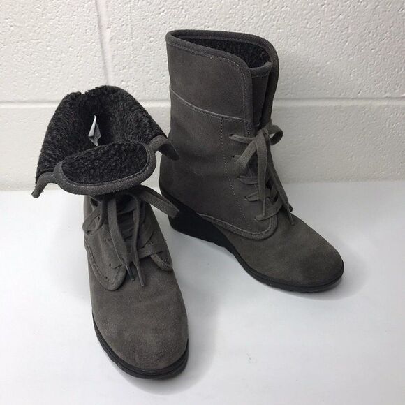 White Mountain Koko Wedge Ankle Boots Suede Charcoal Leather Lace Ties Size 6.5M - Picture 1 of 12